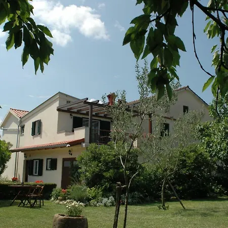 House Mare Villa *